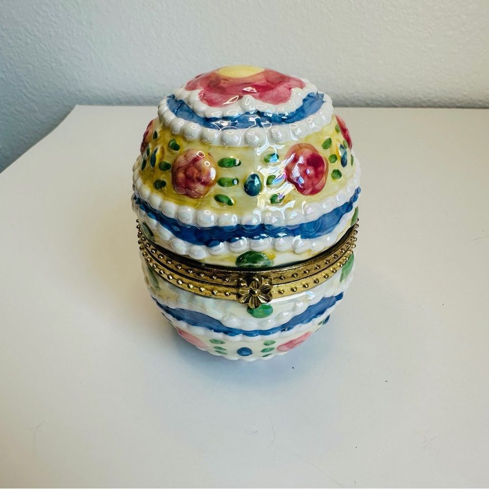 Floral‎ Egg Trinket Box Easter